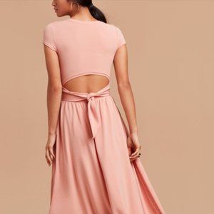 NWOT Gorgeous Aritzia Wilfred Oxymore Blush Pink Midi Dress (Size S)
